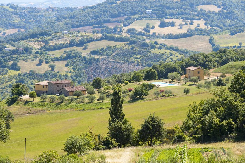 Agriturismo Tenuta Di Biscina Exterior foto