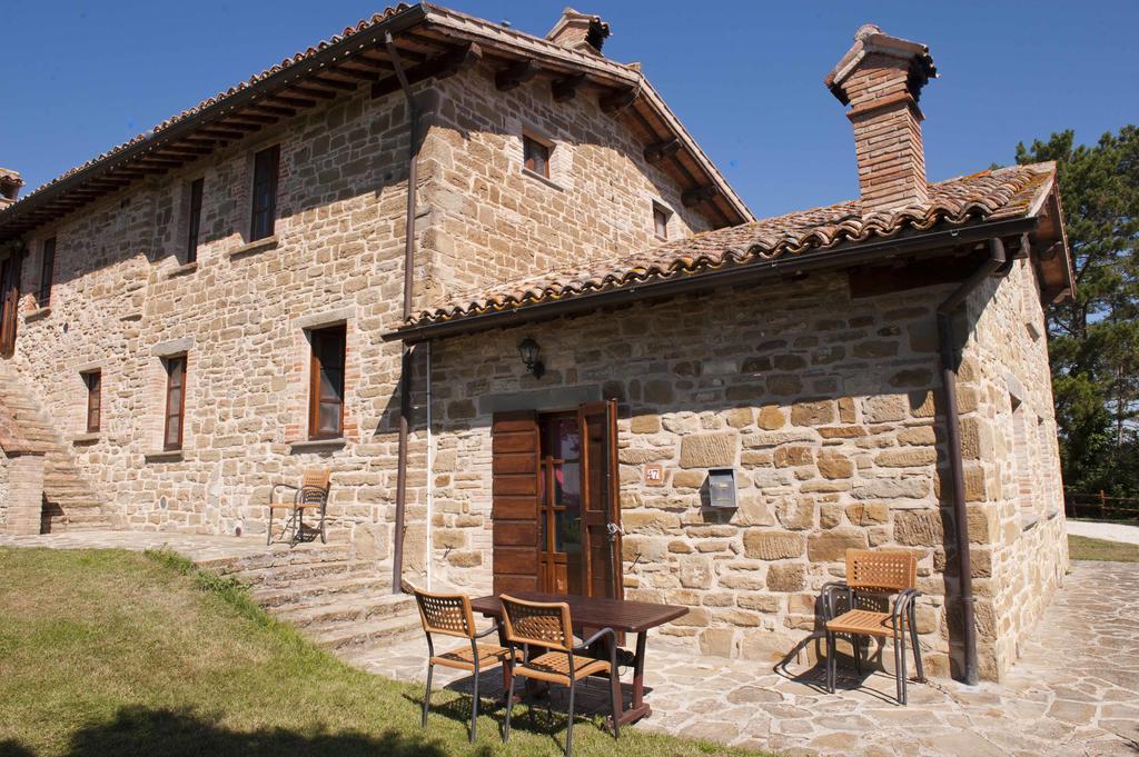 Agriturismo Tenuta Di Biscina Exterior foto