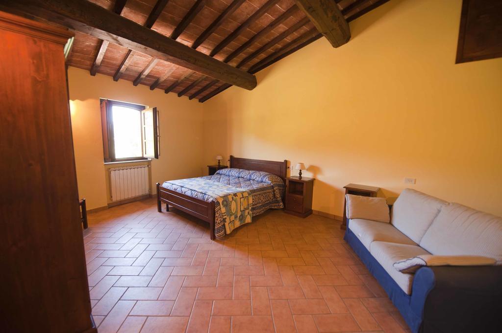Agriturismo Tenuta Di Biscina Exterior foto