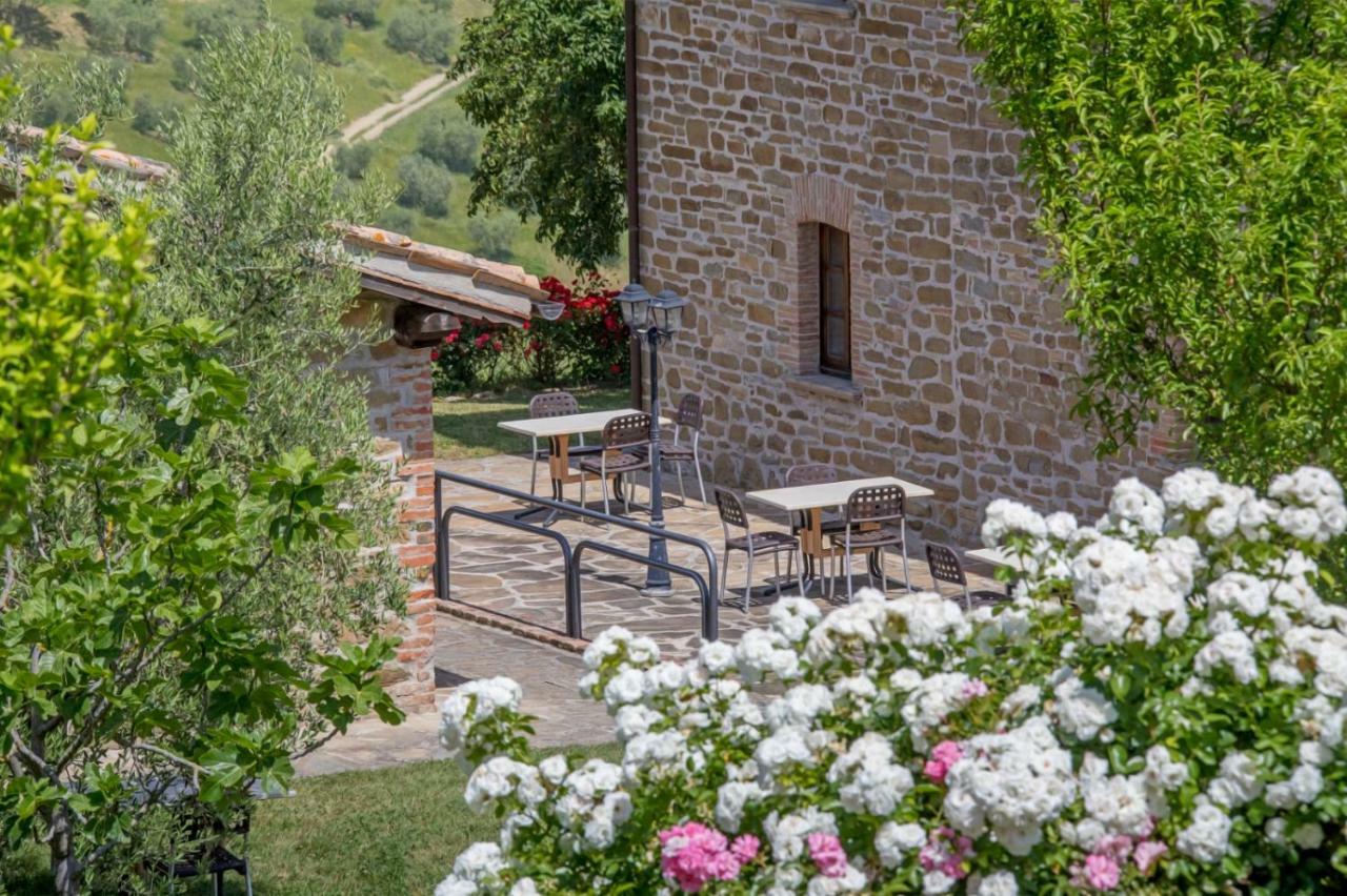 Agriturismo Tenuta Di Biscina Exterior foto