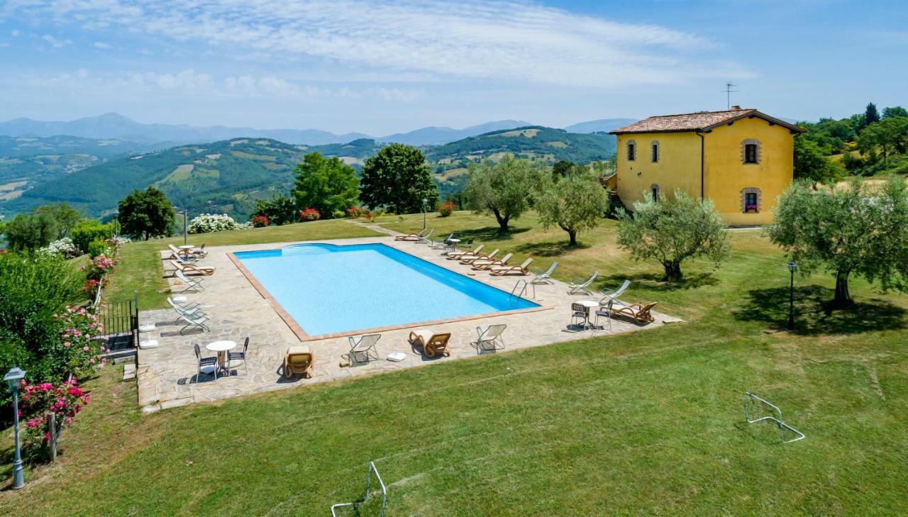Agriturismo Tenuta Di Biscina Exterior foto