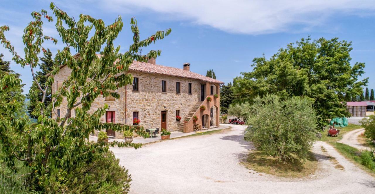 Agriturismo Tenuta Di Biscina Exterior foto