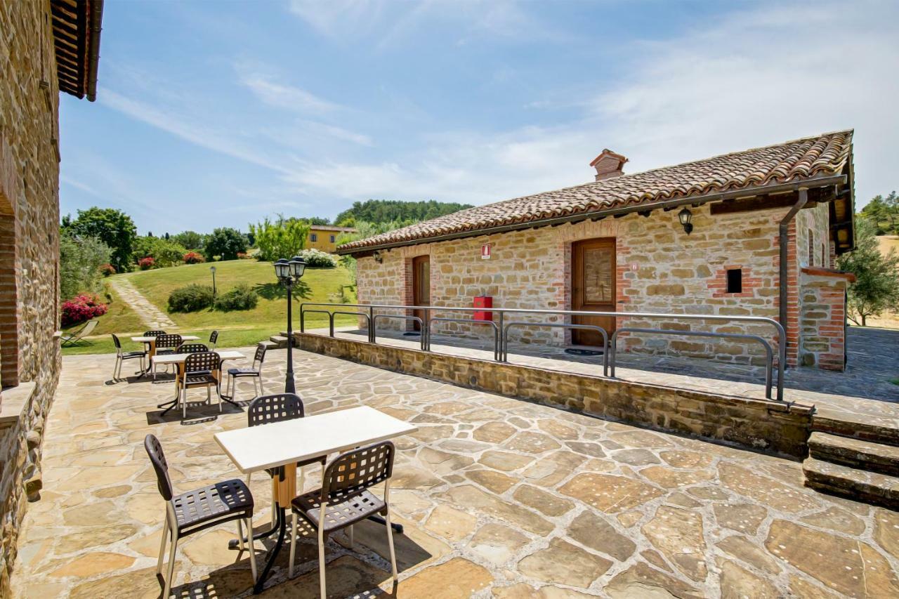 Agriturismo Tenuta Di Biscina Exterior foto